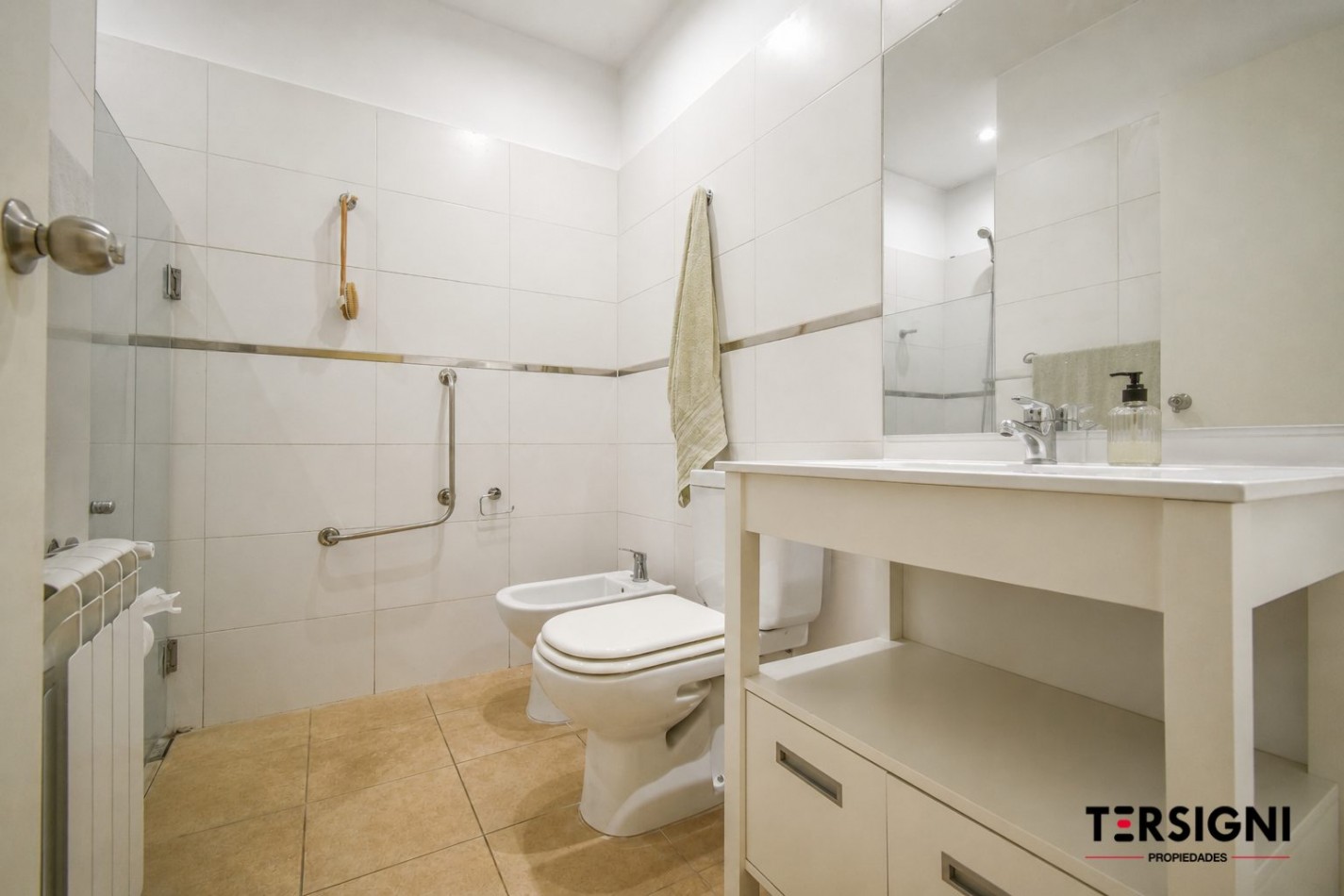 Moderna casa de 4 ambientes en Lomas de Zamora 