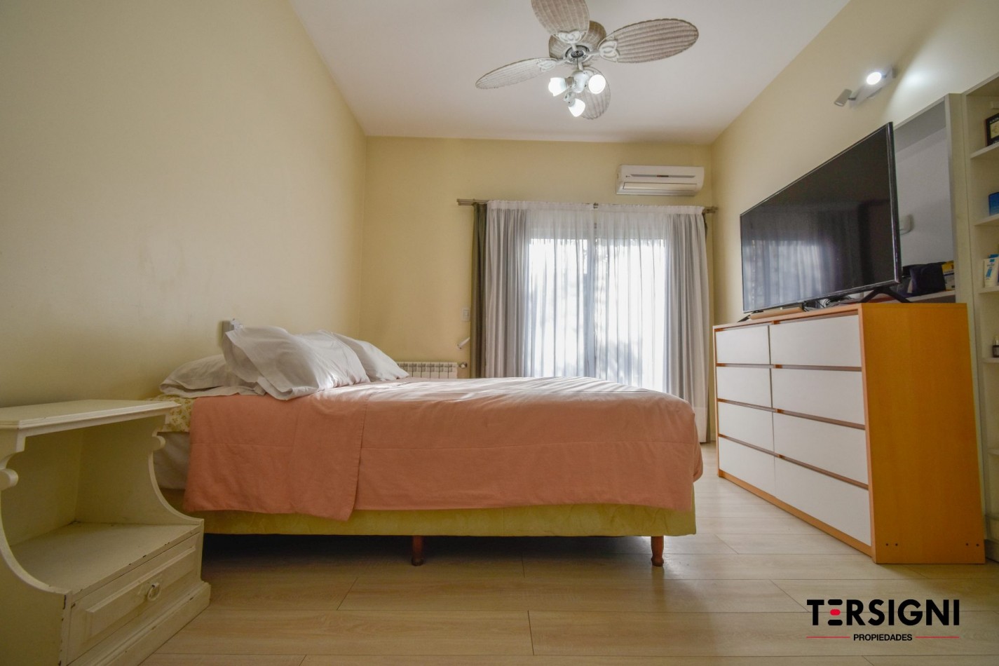 Moderna casa de 4 ambientes en Lomas de Zamora 