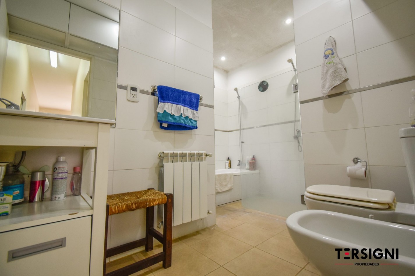 Moderna casa de 4 ambientes en Lomas de Zamora 