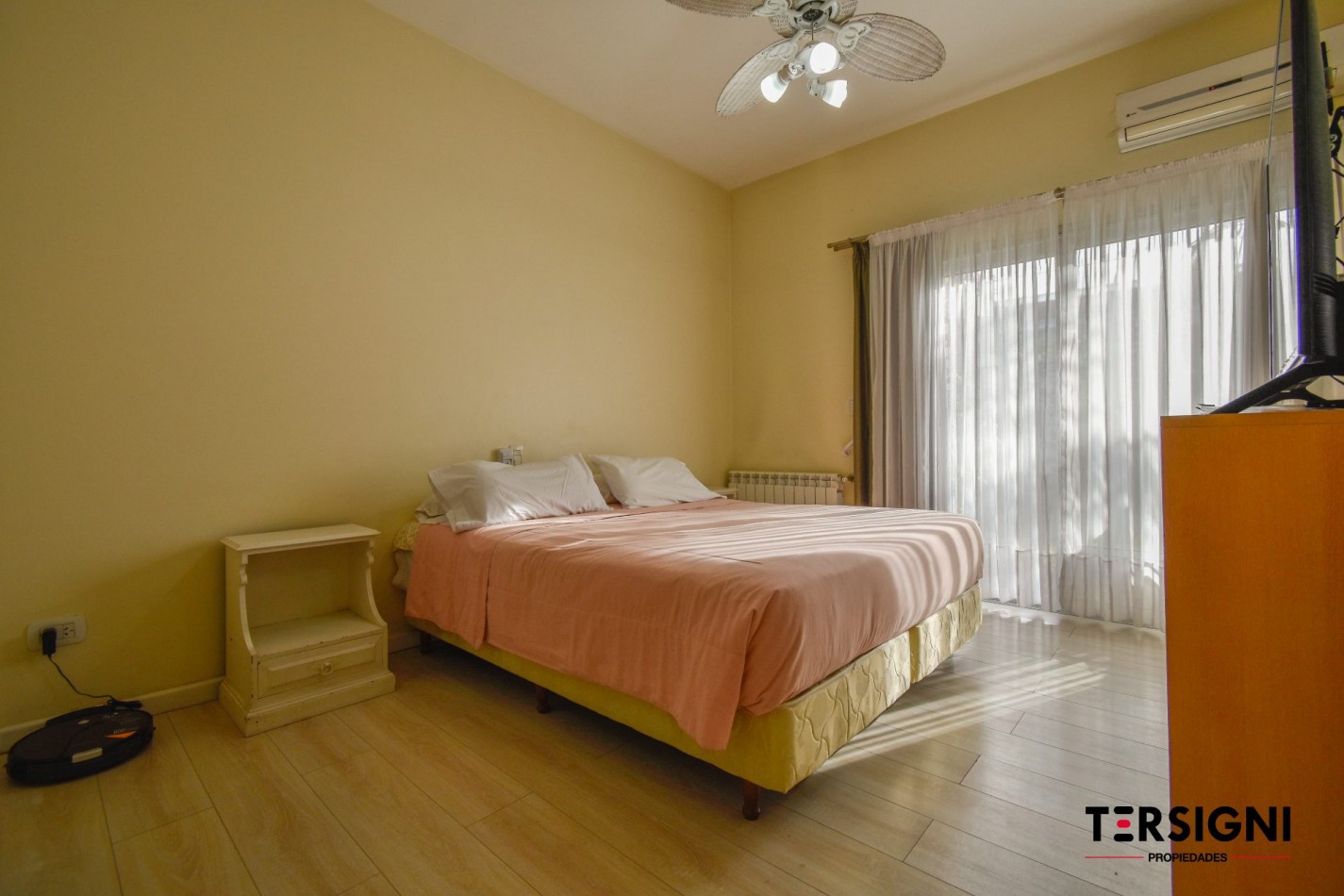 Moderna casa de 4 ambientes en Lomas de Zamora 