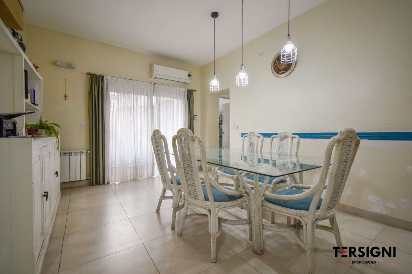 Moderna casa de 4 ambientes en Lomas de Zamora 