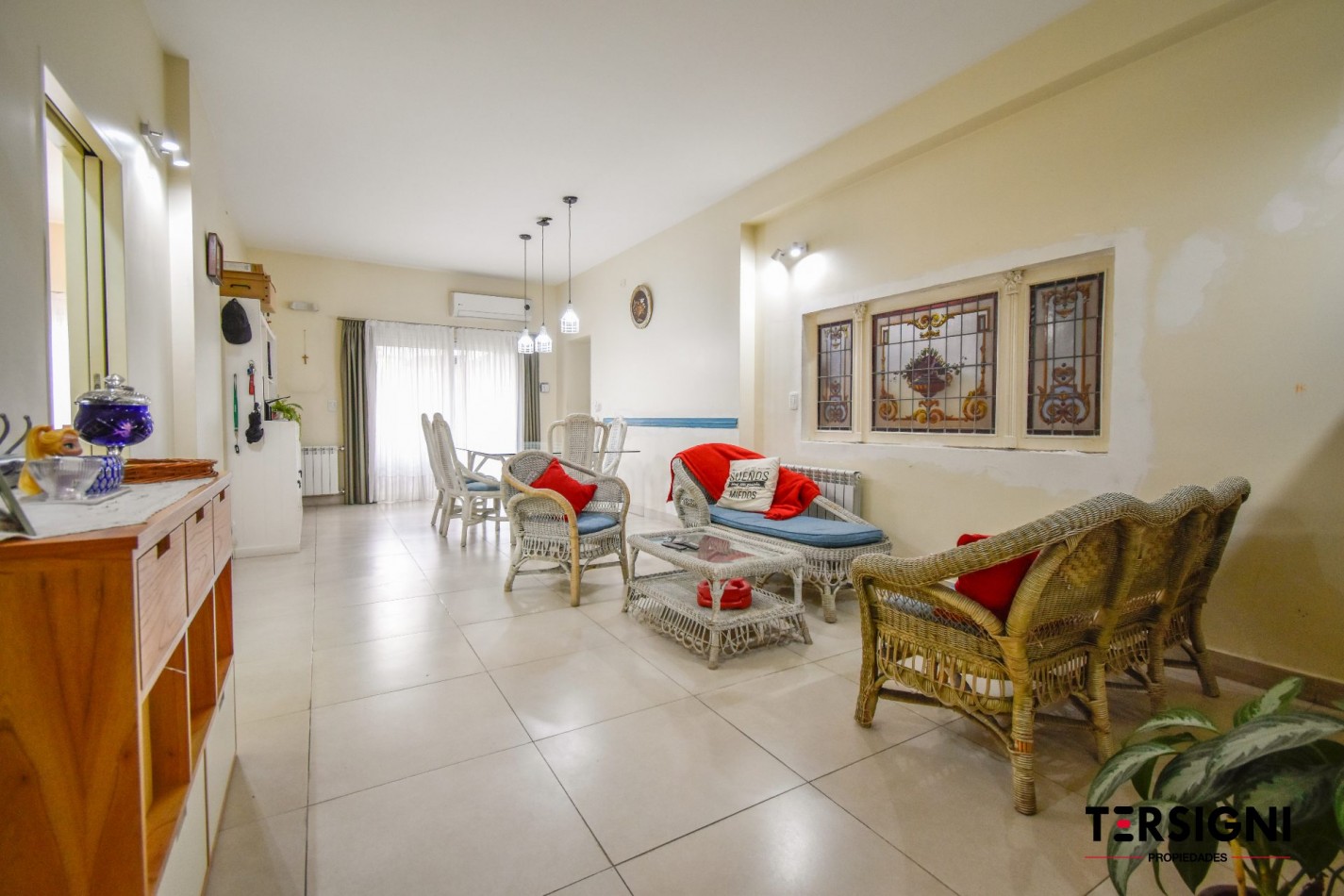Moderna casa de 4 ambientes en Lomas de Zamora 