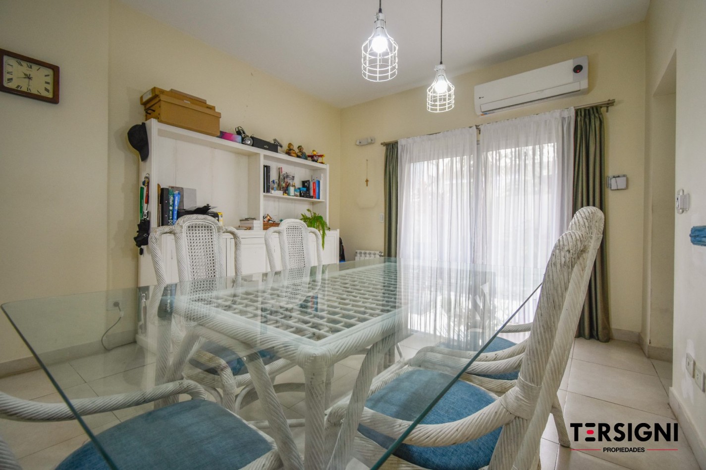 Moderna casa de 4 ambientes en Lomas de Zamora 