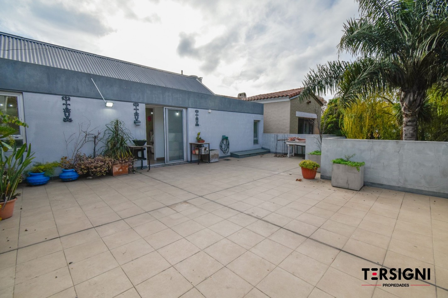 Moderna casa de 4 ambientes en Lomas de Zamora 