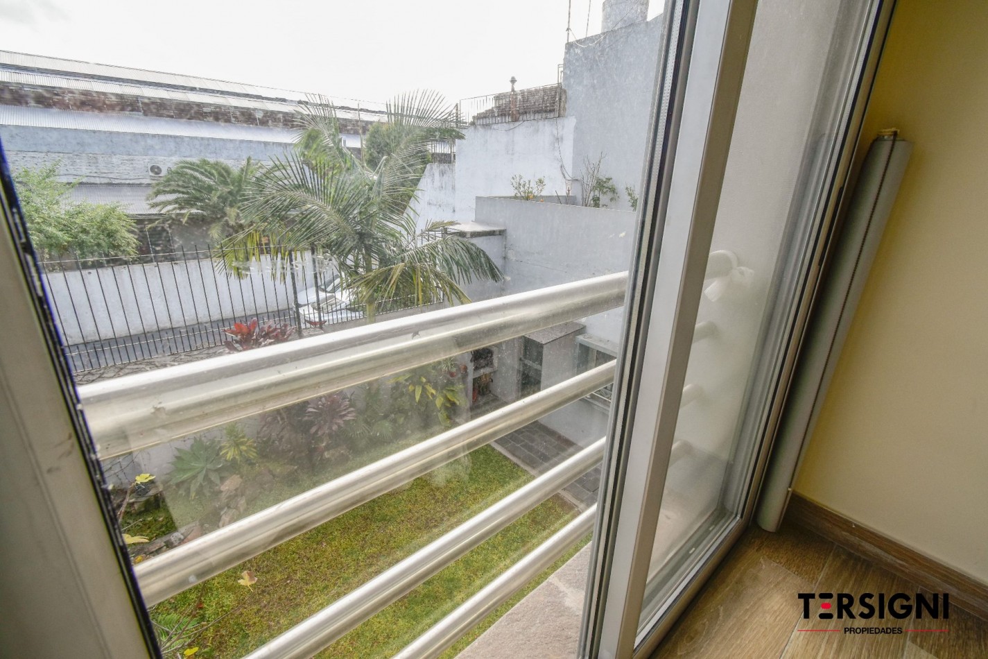 Moderna casa de 4 ambientes en Lomas de Zamora 