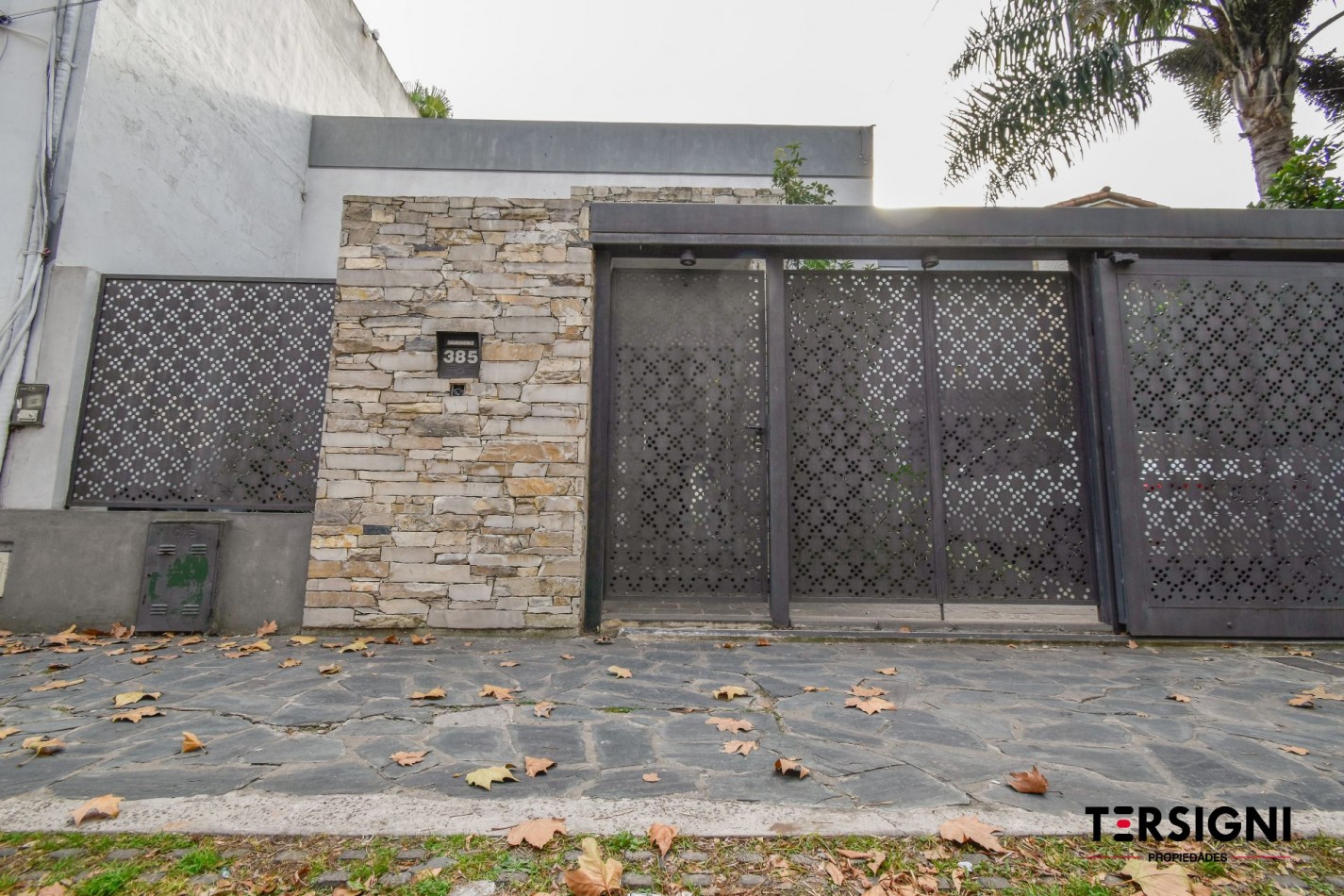 Moderna casa de 4 ambientes en Lomas de Zamora 