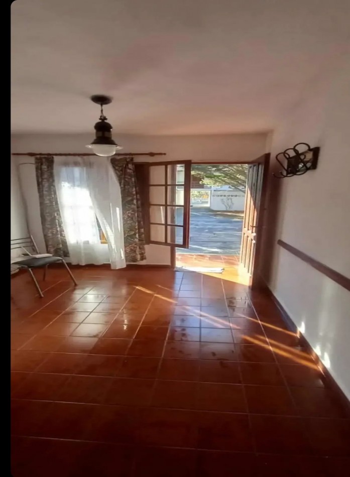 Santa Teresita - Impecable Duplex al frente con excelente capacidad a 100 metros del mar