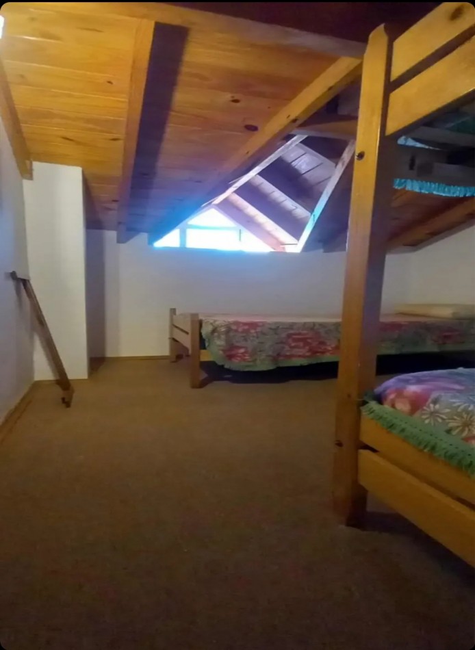 Santa Teresita - Impecable Duplex al frente con excelente capacidad a 100 metros del mar