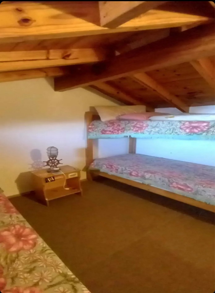 Santa Teresita - Impecable Duplex al frente con excelente capacidad a 100 metros del mar