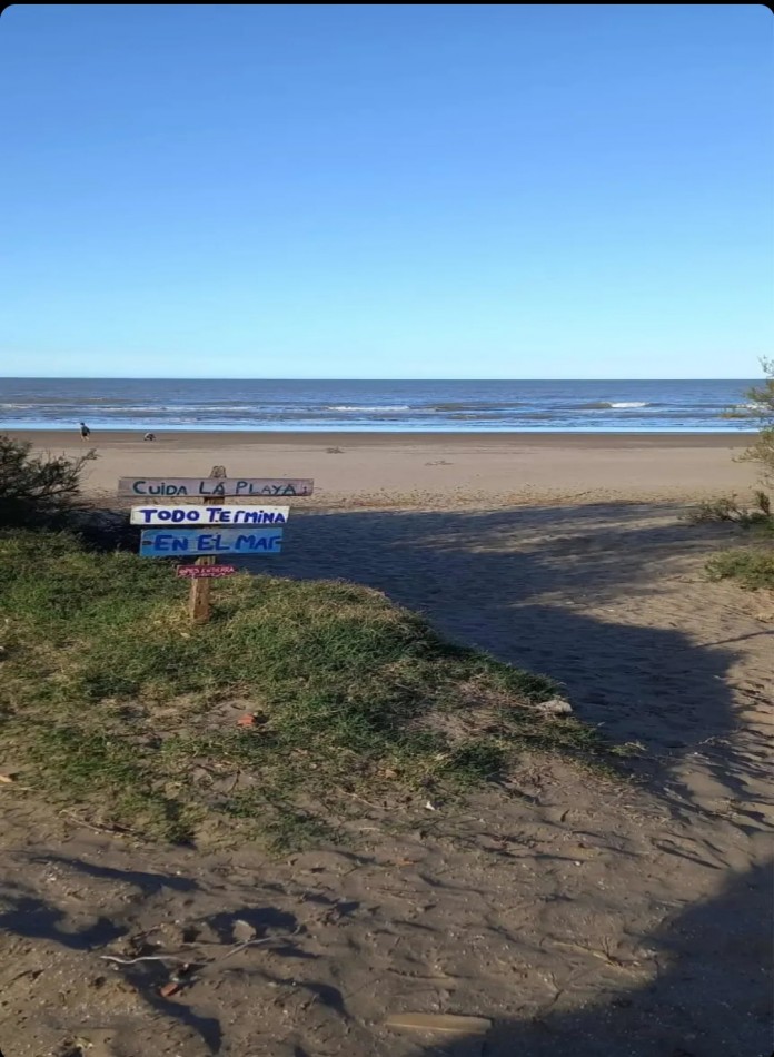 Santa Teresita - Impecable Duplex al frente con excelente capacidad a 100 metros del mar
