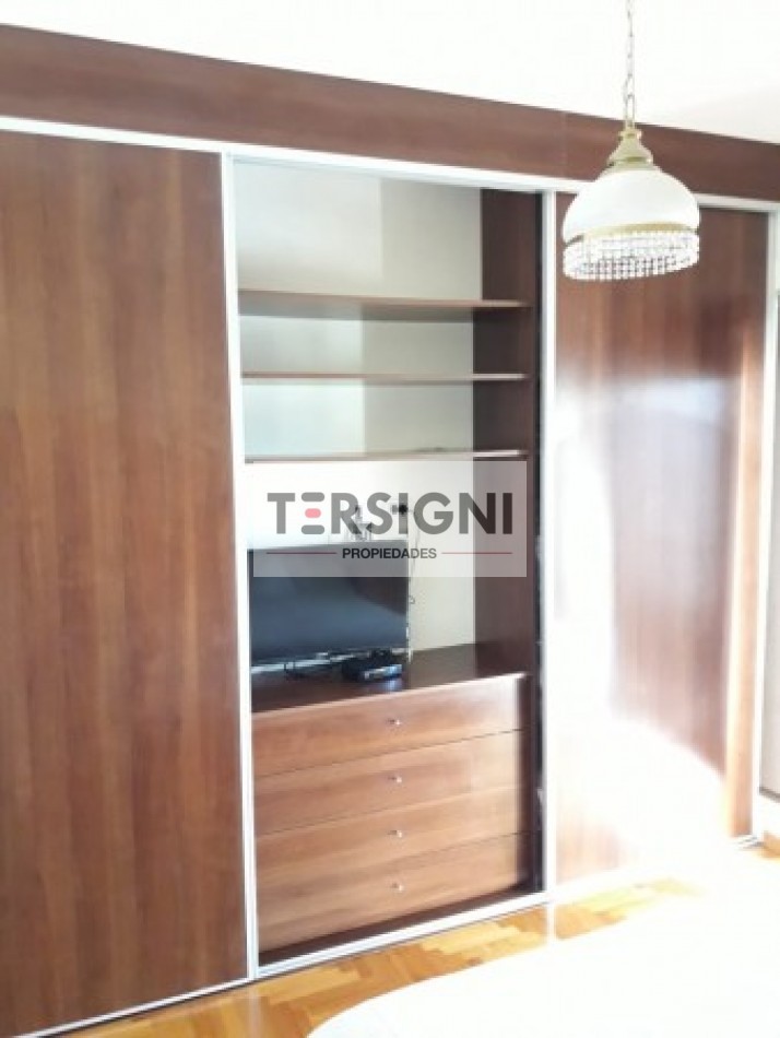 AMPLIO DEPARTAMENTO 2 AMBIENTES CON COCHERA - BANFIELD